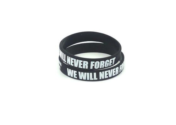 Festival Gift Custom Personalized Silicone Bracelets Portable Non - Irritating supplier